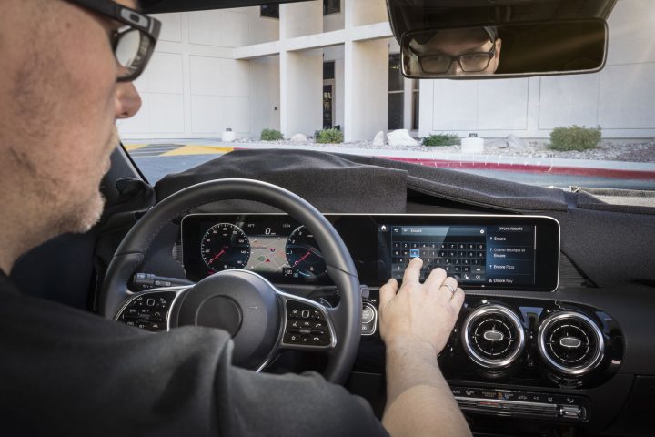 Mercedes-Benz MBUX Concept
